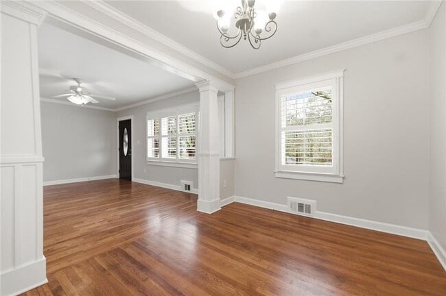 Building Photo - 1241 Park Blvd