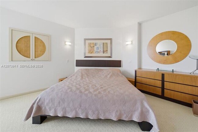 Building Photo - 3610 Yacht Club Dr