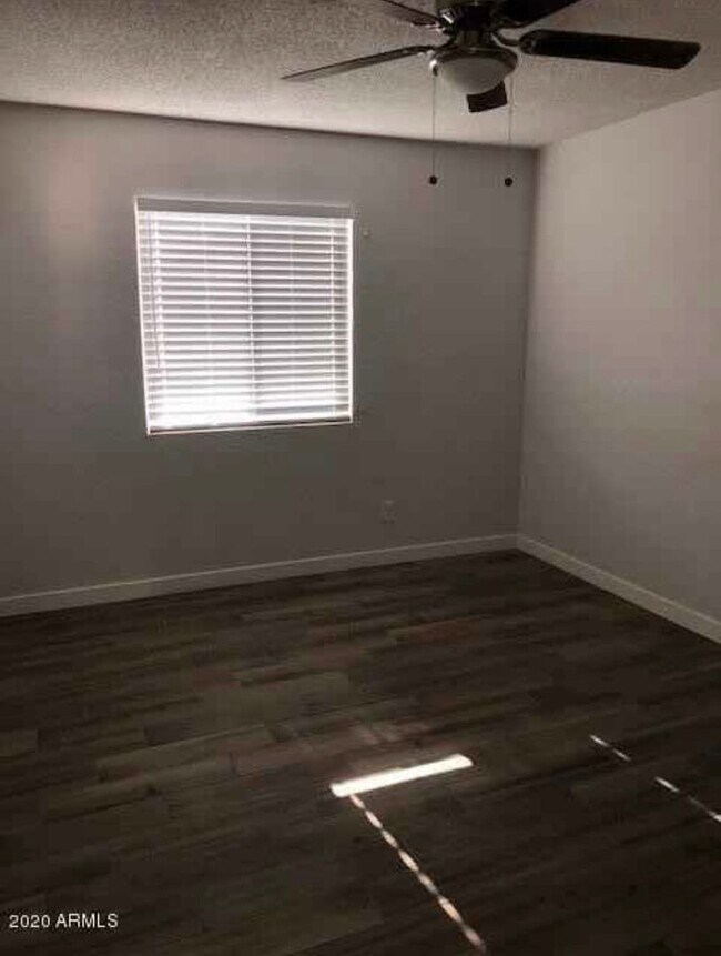 Building Photo - 2912 E Roeser Rd