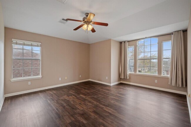 Building Photo - 1607 Belvedere Pl