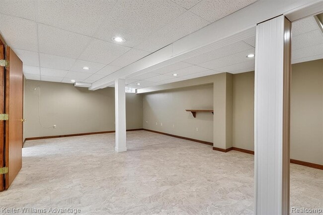 Building Photo - 40051 Finley Dr