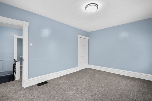 Building Photo - Stunning 2 bedroom home in Homestead avail...