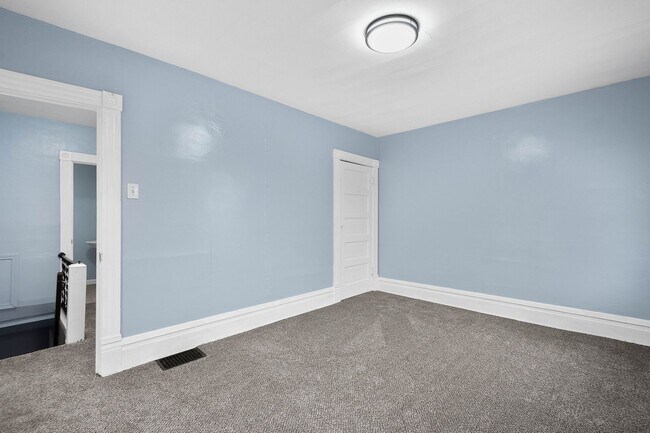 Building Photo - Stunning 2 bedroom home in Homestead available September 1!