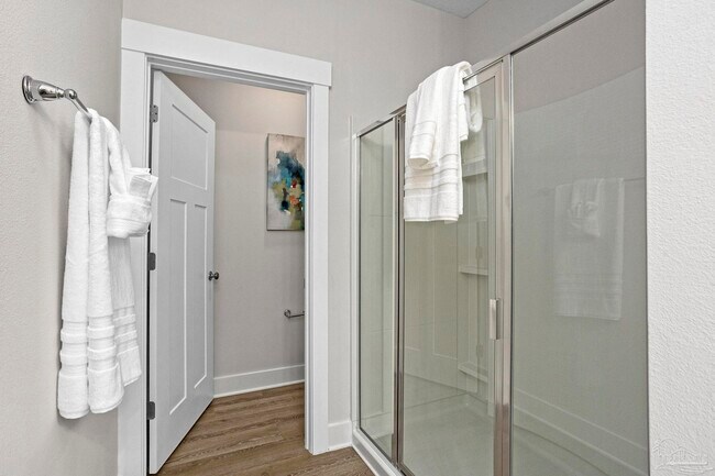 Building Photo - 14342 Gardenglen Dr