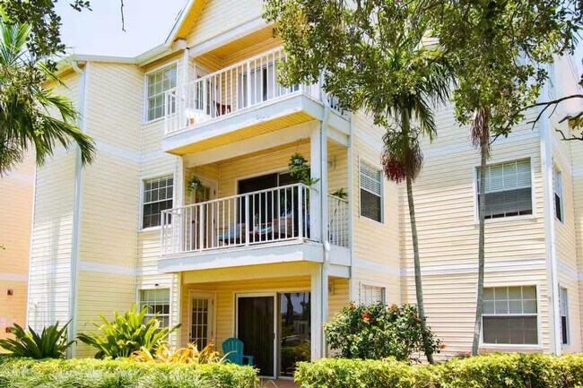 Building Photo - 650 Island Club Dr