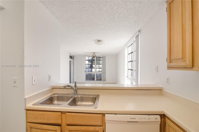 Building Photo - 1280 S Alhambra Cir