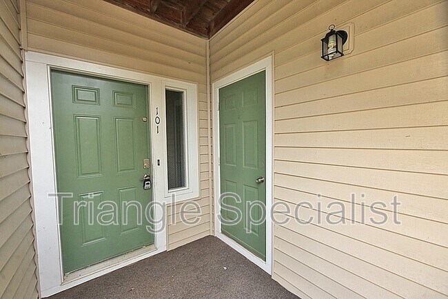 Building Photo - 6020 Winterpointe Ln