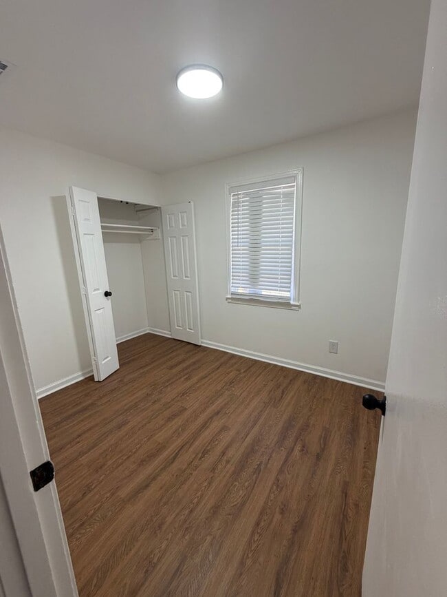 Building Photo - 2982 Hale Ave