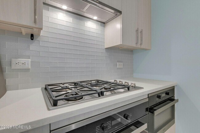 Building Photo - 30 Melrose Terrace