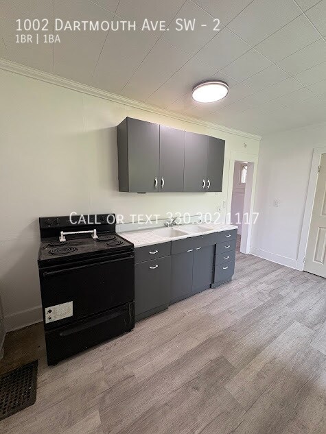 Building Photo - 1002 Dartmouth Ave SW