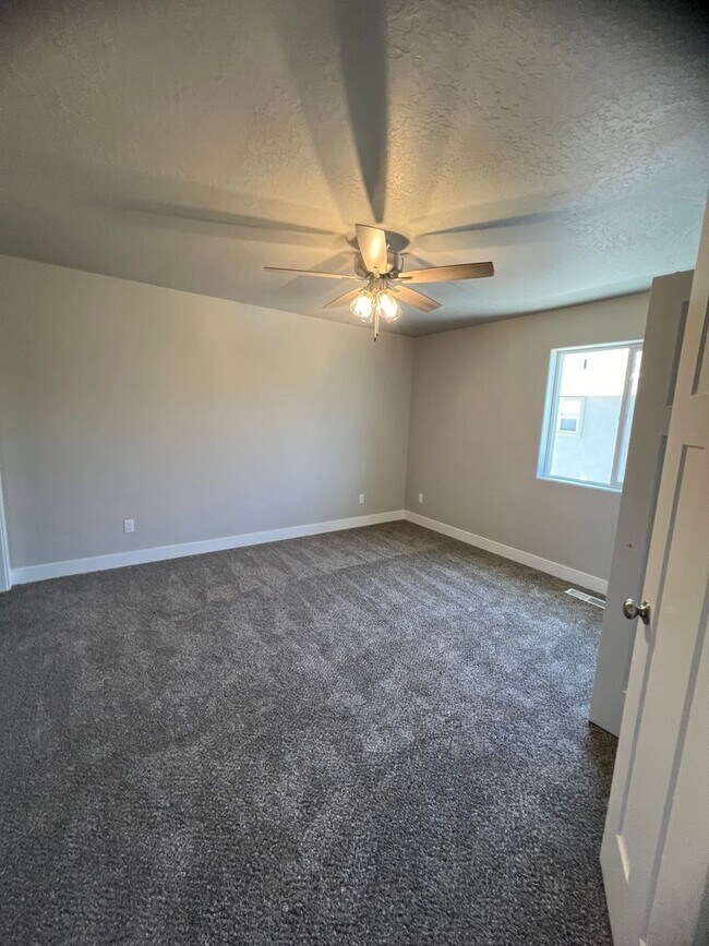 Building Photo - Brand New Townhome! Half off First Month Move in Special!