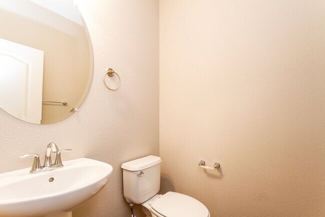 Building Photo - 6204 Bradford Island Ct