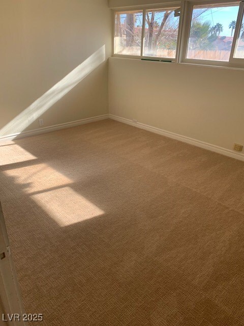 Building Photo - 5609 Evergreen Ave