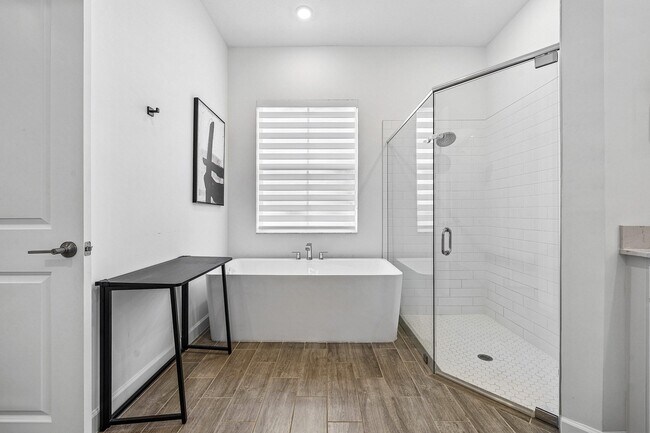 Building Photo - 655 Hookline Cir