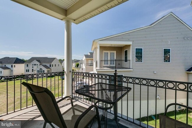 Building Photo - 42463 Pine Forest Dr