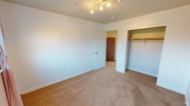 Building Photo - 2060 Pascal St