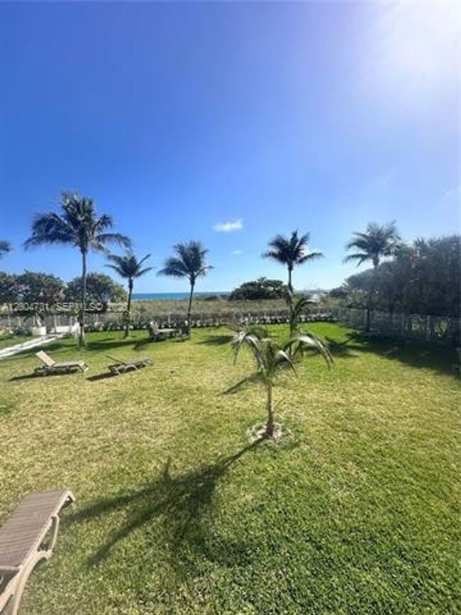 Building Photo - 9511 Collins Ave