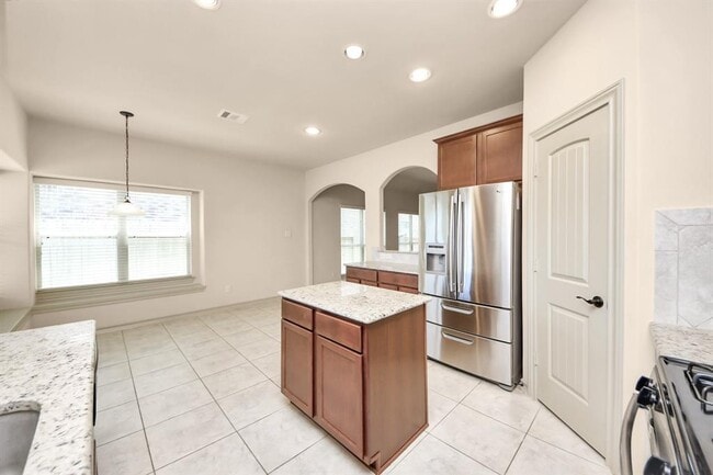 Building Photo - 2407 Argos Dr