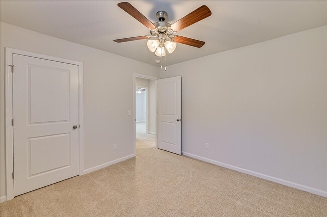 Building Photo - 2892 Calli Crossing Dr