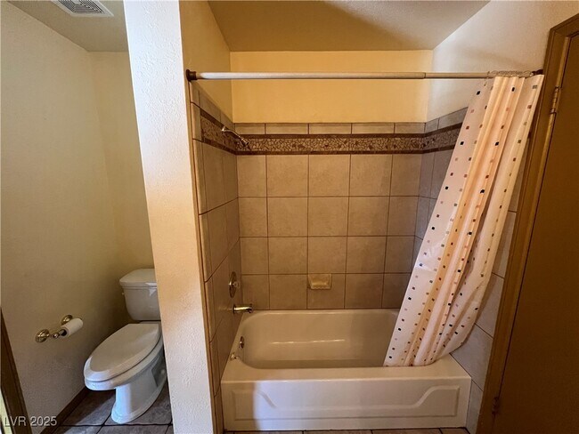 Building Photo - 4325 Silvercrest Ct