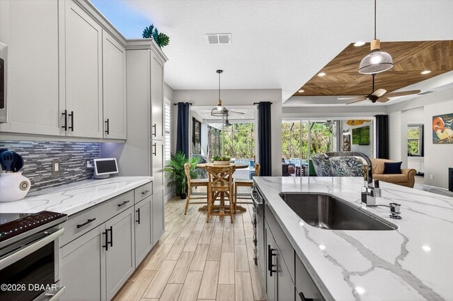 Building Photo - 504 Coral Reef Way