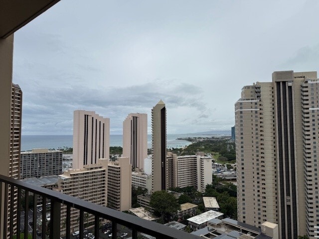 Building Photo - 411 Hobron Ln