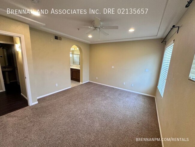 Building Photo - 2728 Farragut Rd