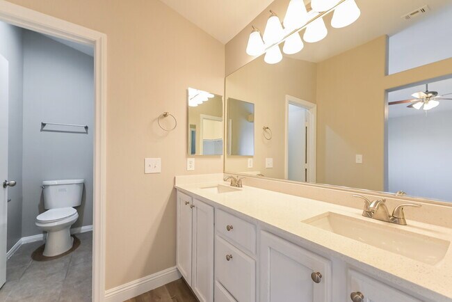 Building Photo - 397 Red Eucalyptus Dr