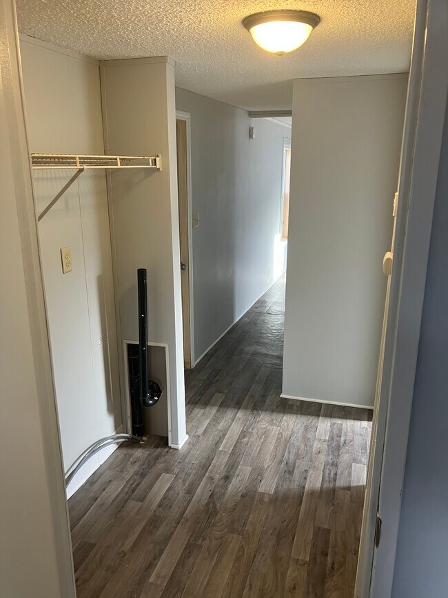 Building Photo - 55 E Riling St