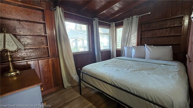 Building Photo - 44 Crawford Dr