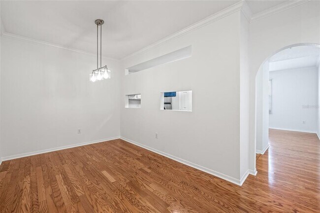 Building Photo - 501 Knights Run Ave