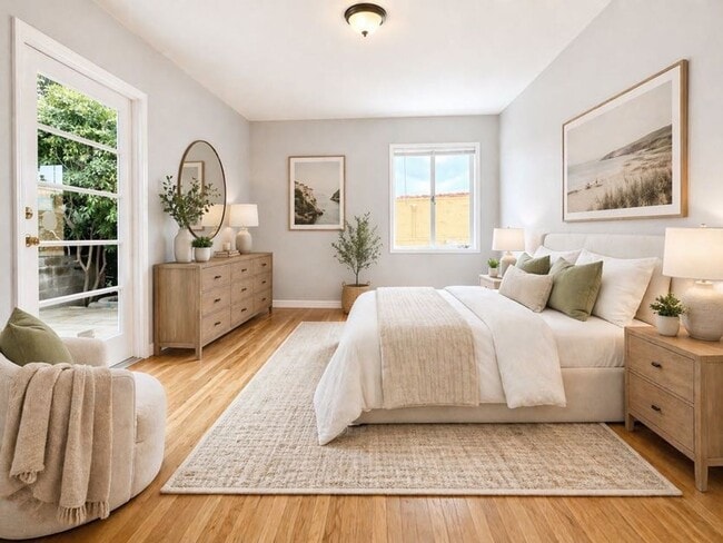 Building Photo - 4 Bedroom Mid-Century Oakmore Home With Views of Bay