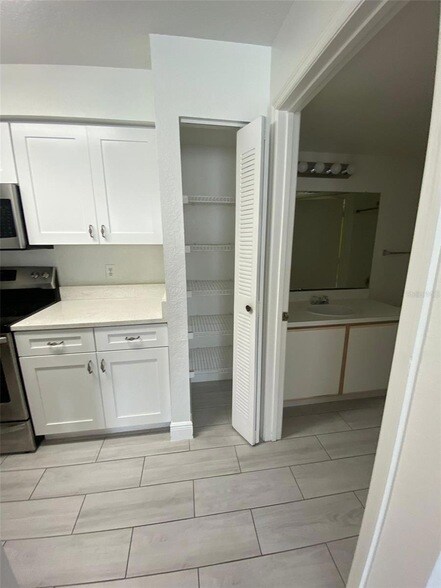 Building Photo - 2206 Antigua Pl