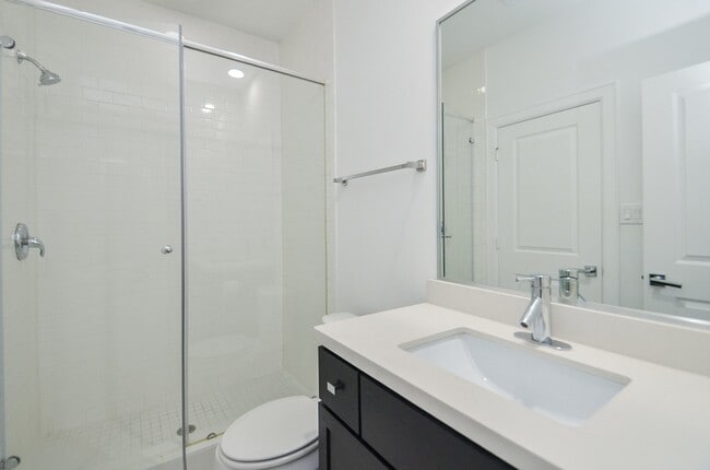 Building Photo - 1245 Bonner St