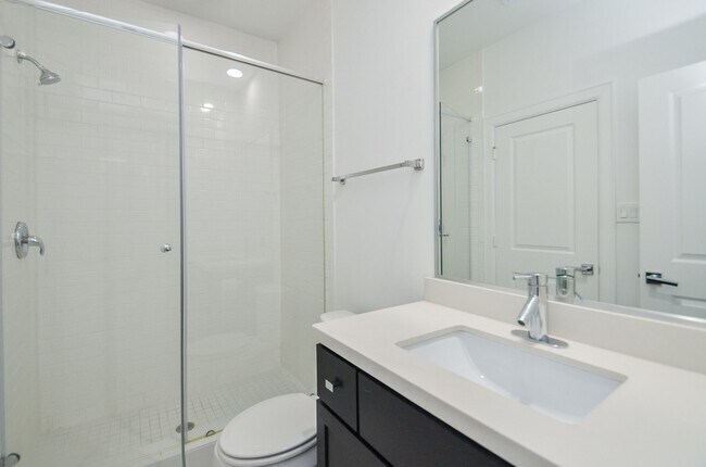 Building Photo - 1245A Bonner St