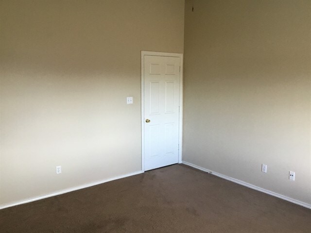 Building Photo - 7928 Cannonwood Dr