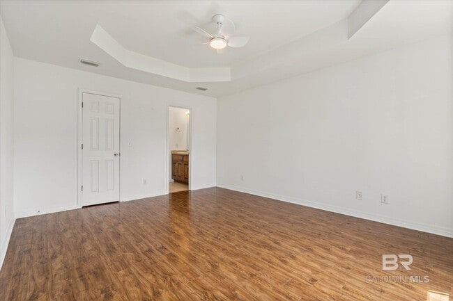 Building Photo - 15982 Pecan View Dr