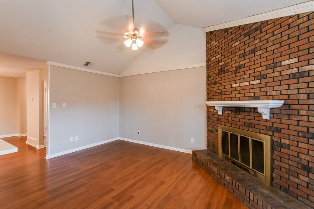 Building Photo - 7201 Skidmore Cove