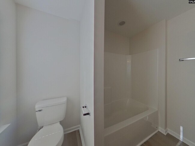 Building Photo - 129 Hillock Ct