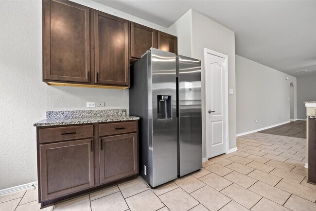 Building Photo - 25937 Northpark Birch Dr