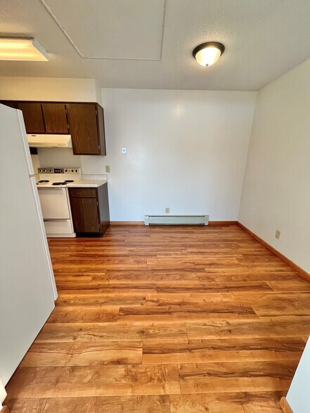 Building Photo - 3505 S. Hawthorne Apartments