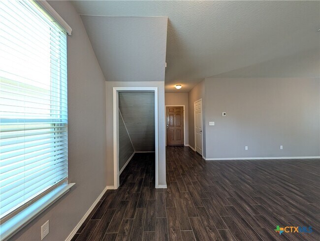 Building Photo - 357 Autumn Blaze