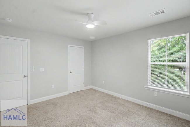 Building Photo - 702 Mill Creek Cir