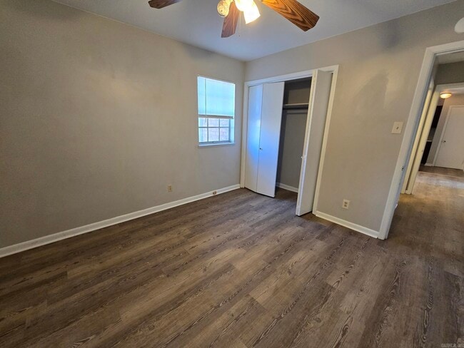 Building Photo - 6408 Blue Bird Dr
