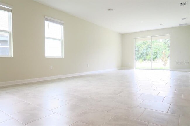 Building Photo - 4423 Seven Canyons Dr