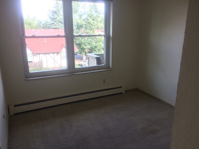 Building Photo - 3035 Oneal Pky