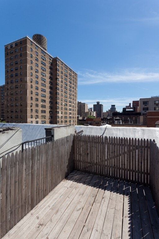 Building Photo - 219 E 28th St