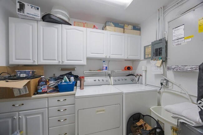 Building Photo - 9945 47th Ave N