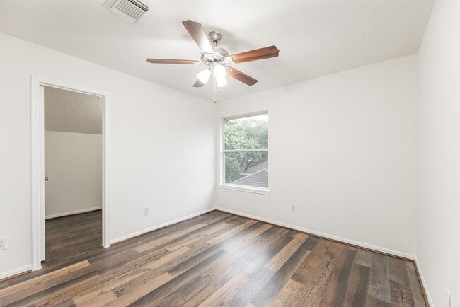 Building Photo - 5026 Bellmead Dr