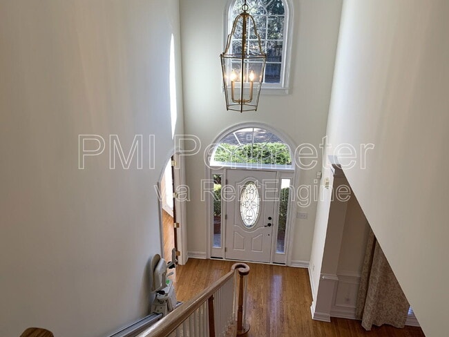 Building Photo - 389 Bridgebrook Ln SW